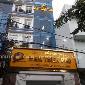 Thi công bảng alu chữ nổi tại Cty BDS NAM THIÊN PHÚ